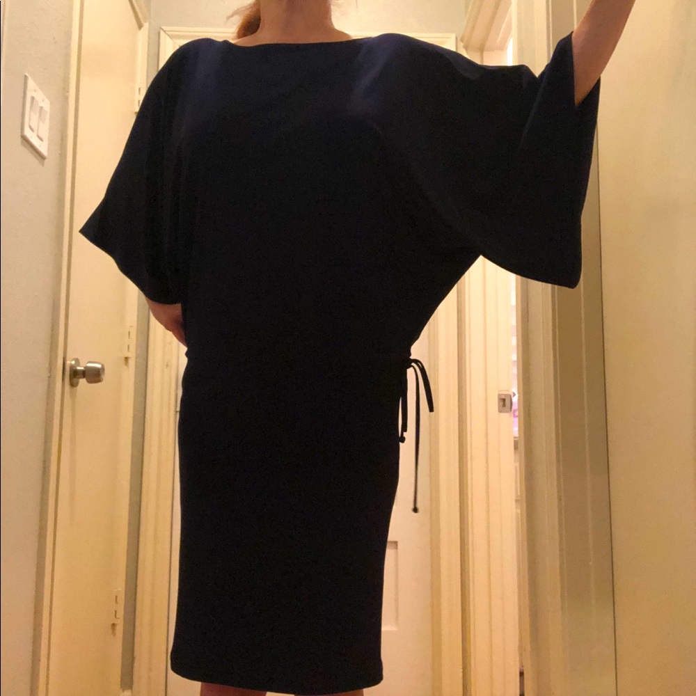 Fabulous dress! So easy to wear and looks fabulous